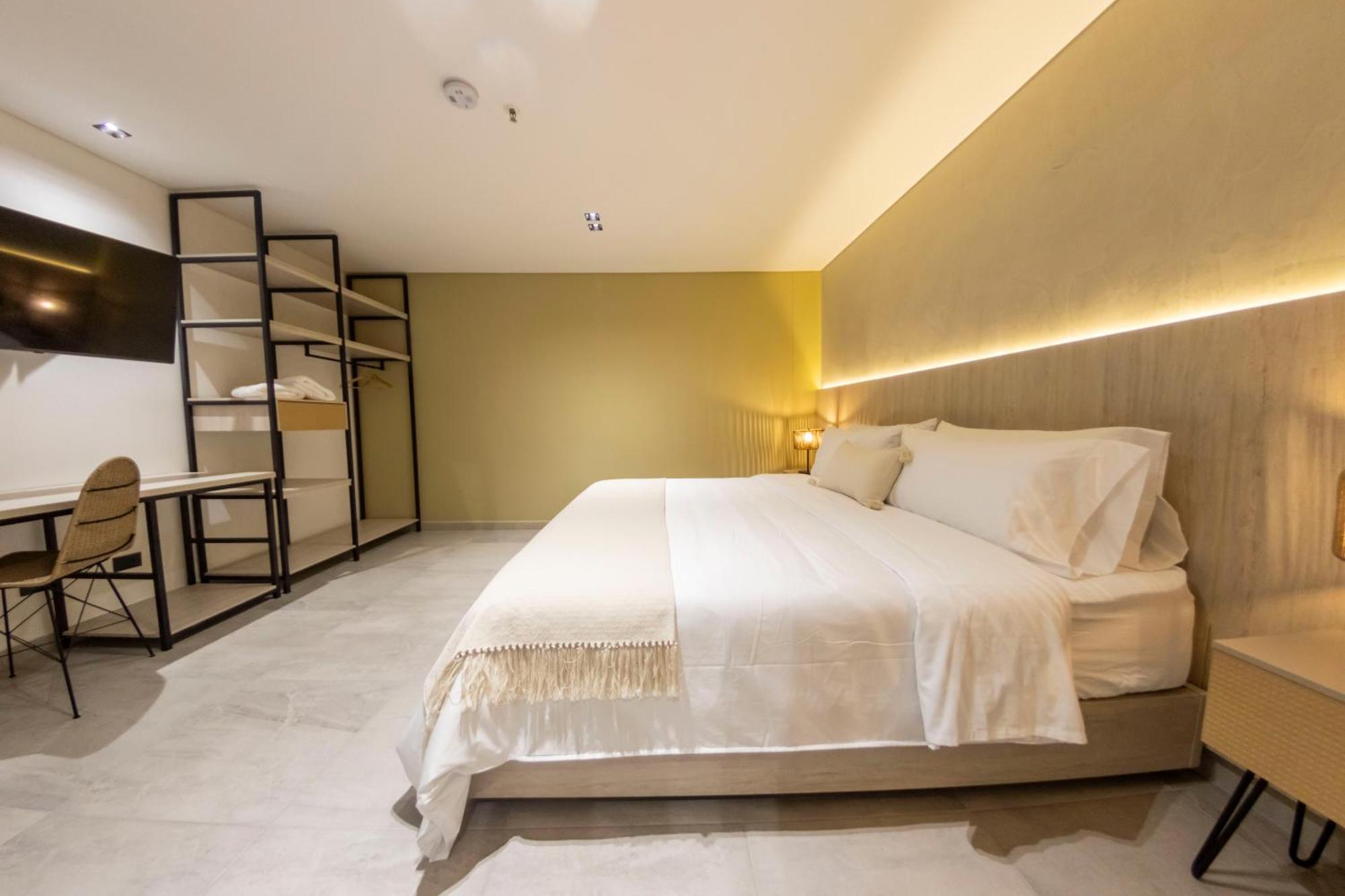 Sonata 44 Laureles * Medellín